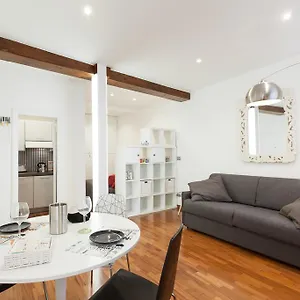 https://urbana-lodge.it-romehotels.com